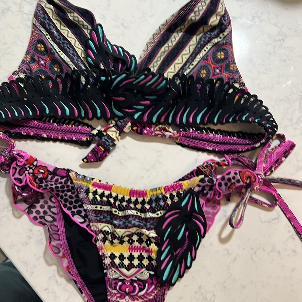 Aqua Bendita 2 piece Bikini - Size L/G